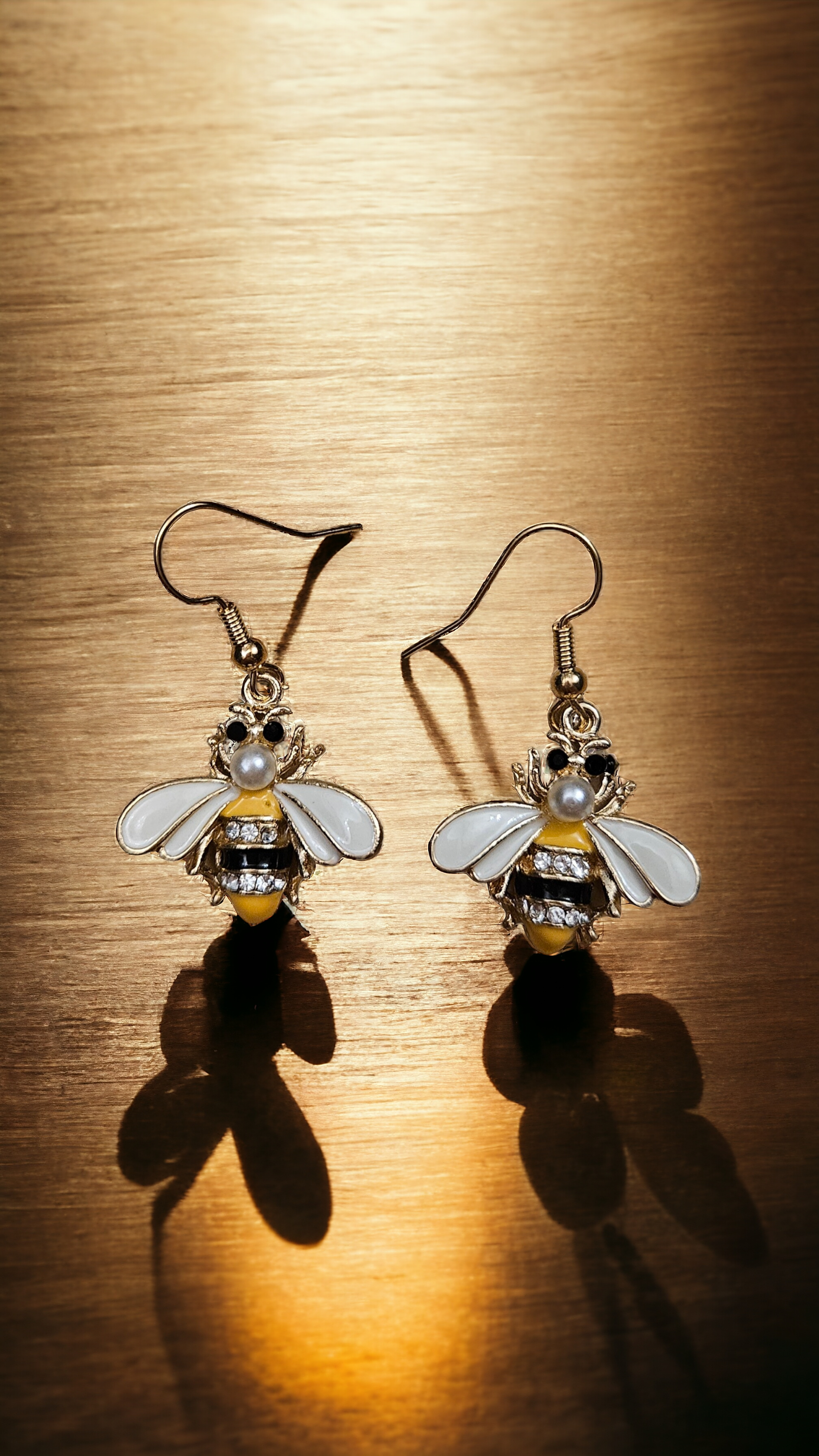 Earrings "Bee" pearl