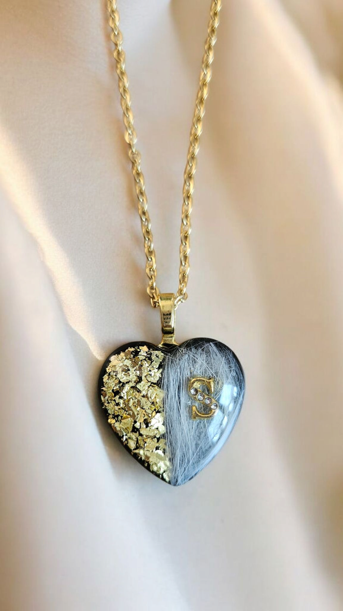 Necklace "Heart" horse, dog, cat, rabbit ...