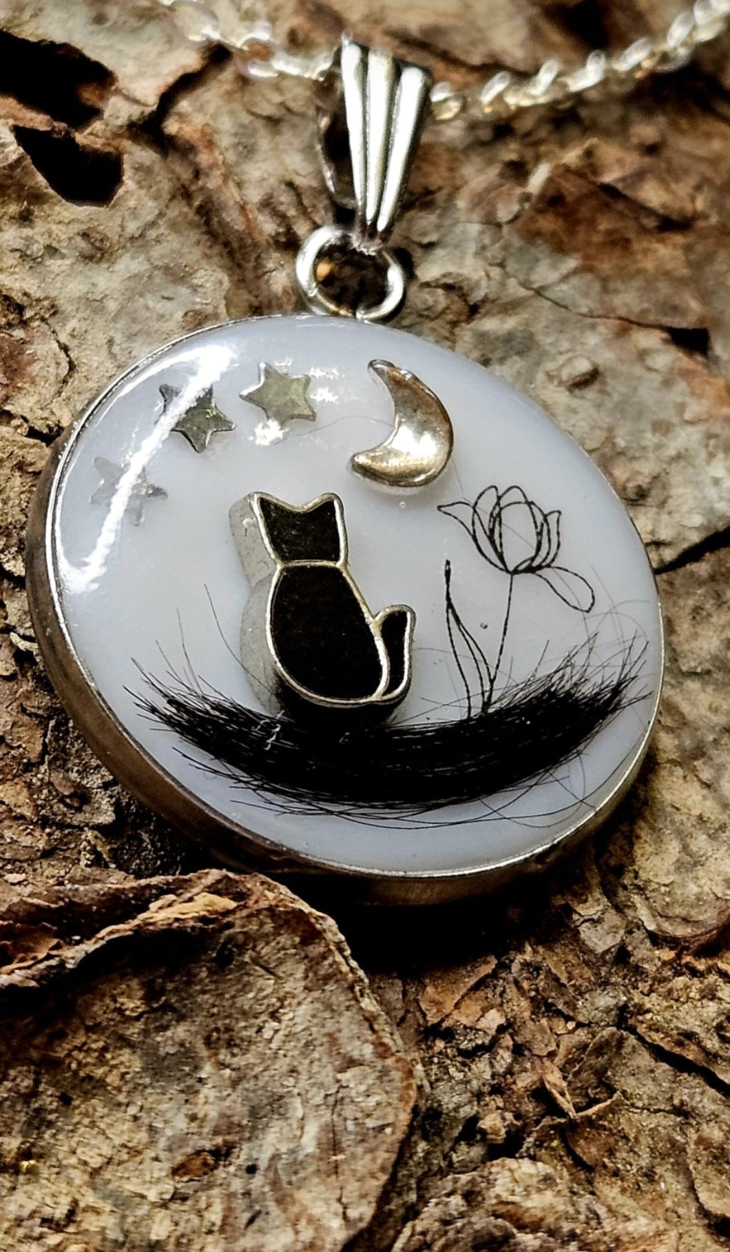 Necklace cat "Black or White"