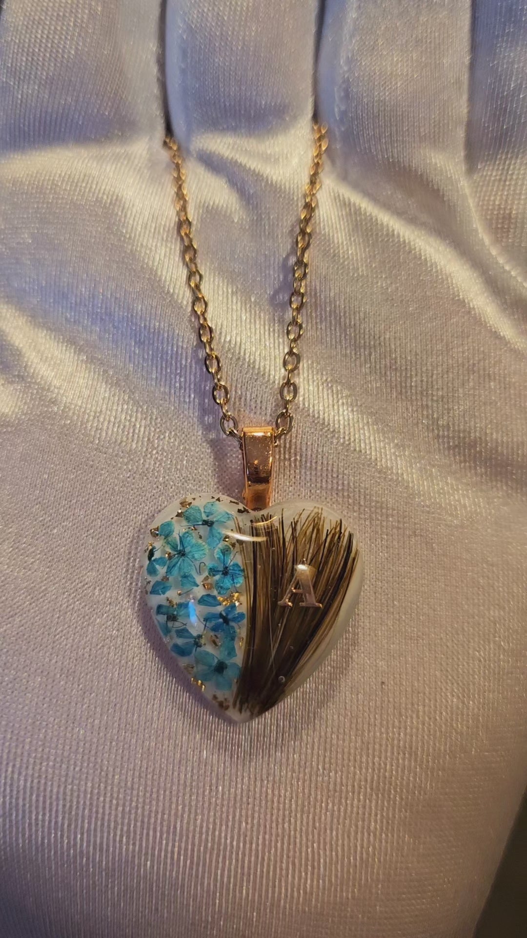 Necklace "Heart" horse, dog, cat, rabbit ...